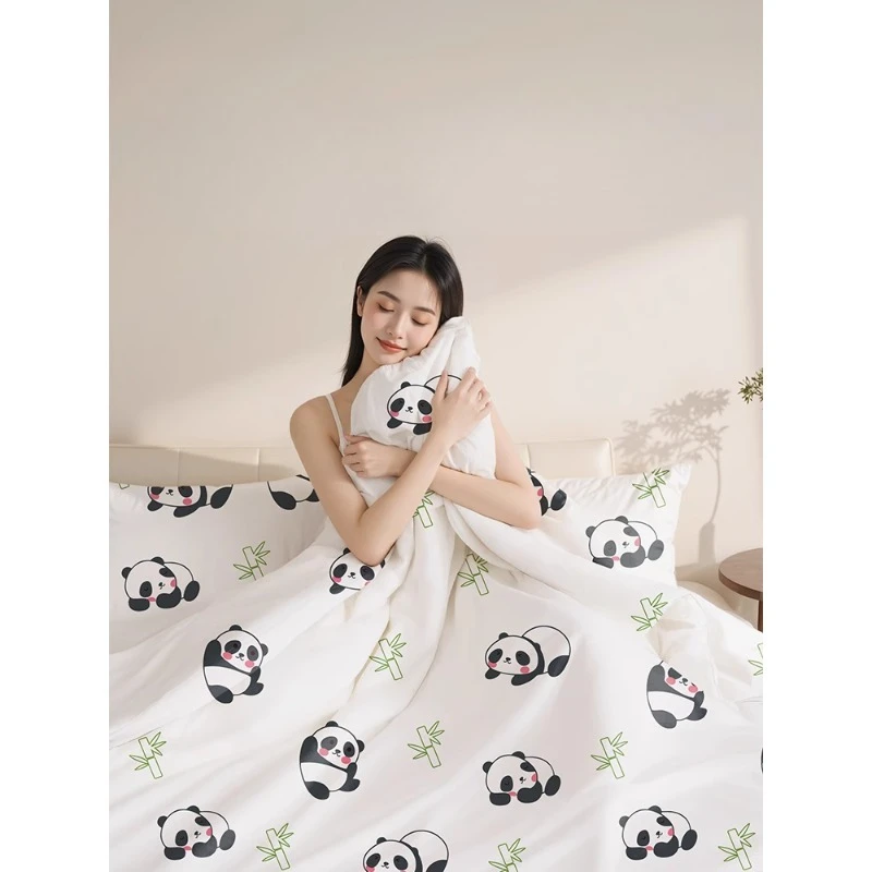 

Disposable bed sheet, four-piece quilt cover, pillowcase on the bed