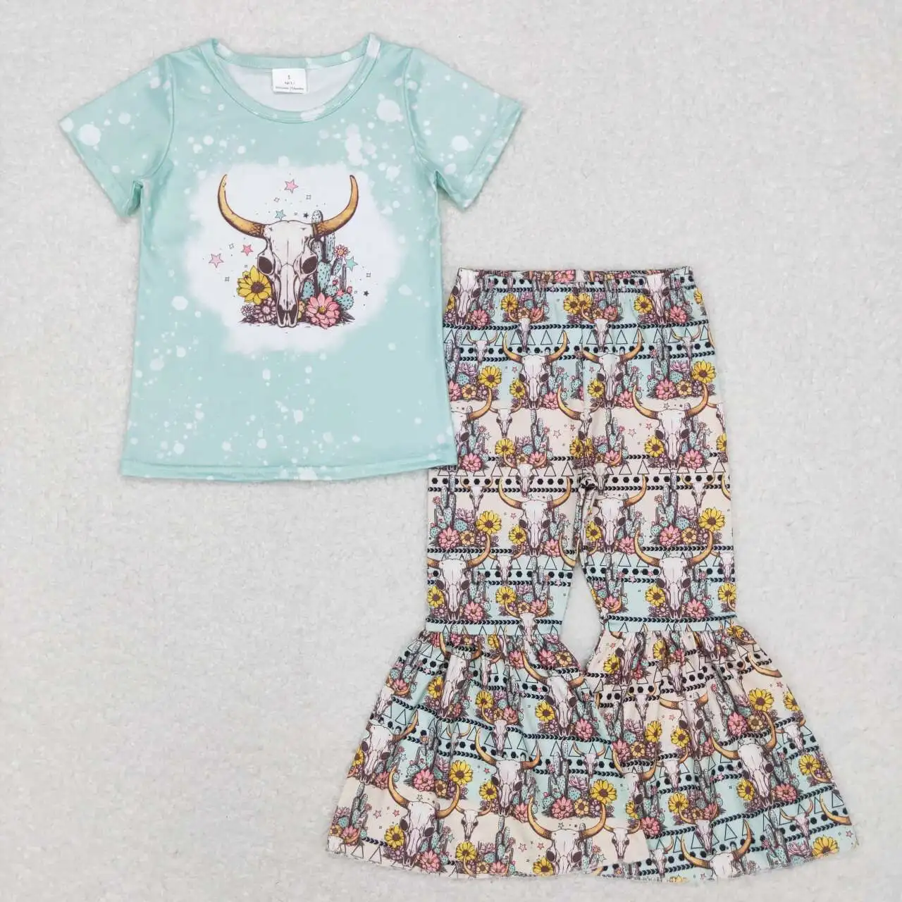 2023 Spring and Summer Girls Two-piece Set New Children's Clothing Girls Letter T-Shirt Bull Head Sunflower Flared Pants Set