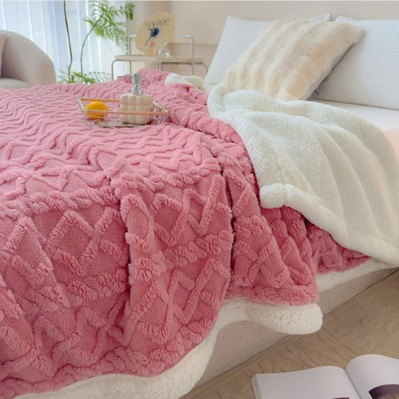 1pcs Winter Double Layer Thicken Plush Blanket Tafurong Blanket Lamb Wool Quilt Skin-friendly Warm Leisure Office Nap Blanket