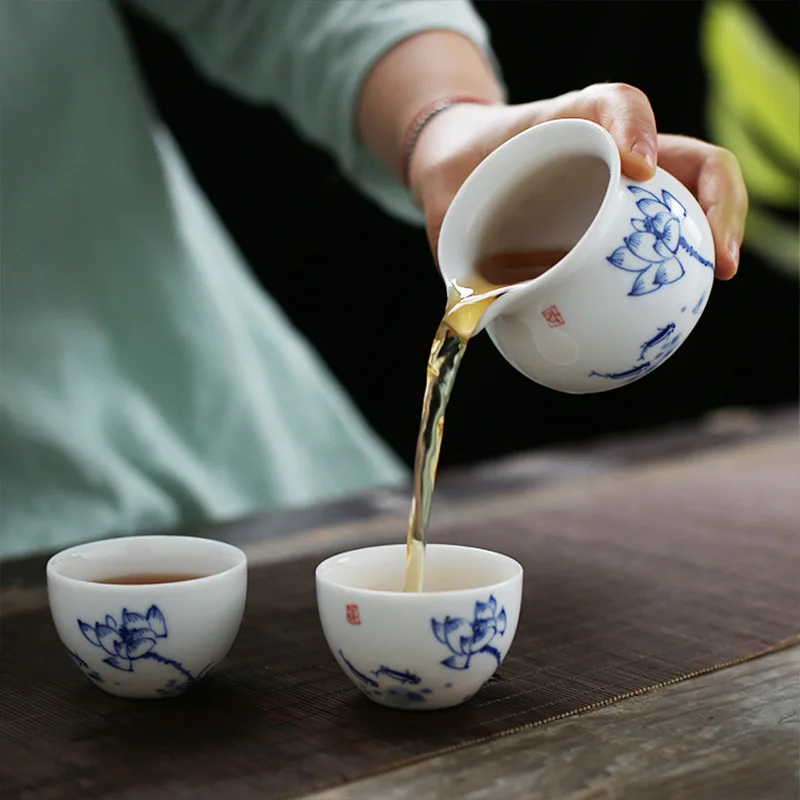 Jarra de Té de Porcelana Azul y Blanca Pintada a Mano de Jingdezhen, Taza Individual Gong Dao Bei, Kombucha