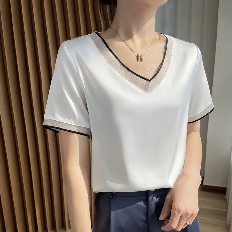 

Summer New Satin T-Shirt Women's V-Neck Blouse Women's Thin Section With Bottoming Shirt And Short Sleeve Pullover