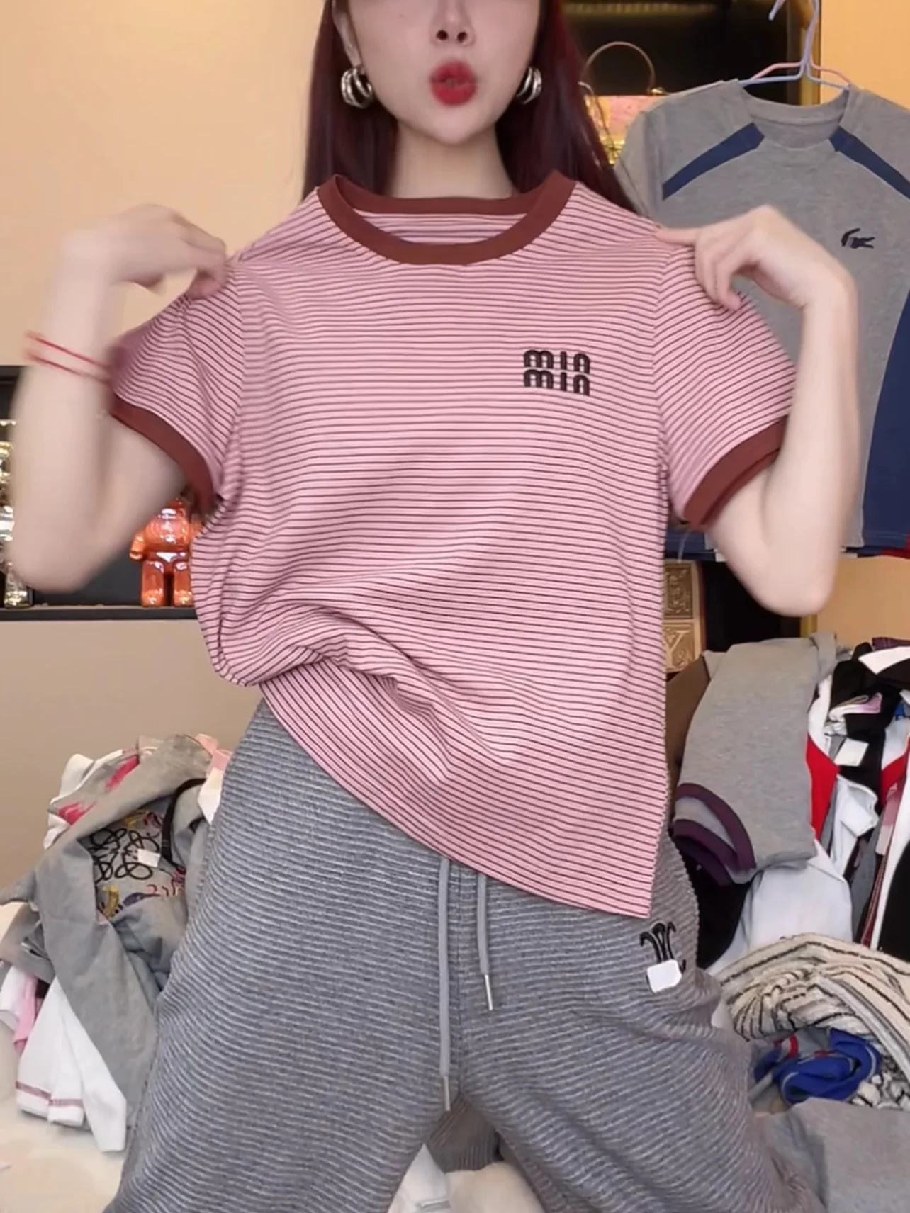 

Женская полосатая футболка больших размеров (до 300 фунтов), свободного кроя, летняя, модная, повседневная, универсальная, скрывающая живот