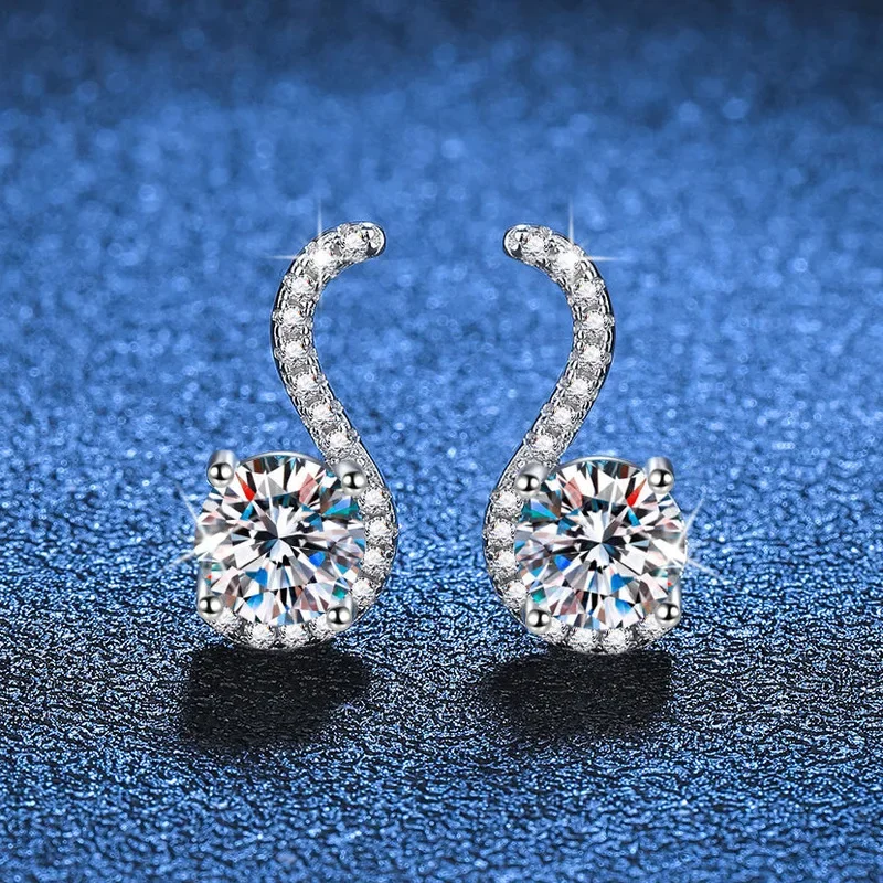18K gold studded diamond earrings, cool S-shaped light luxury PT950 platinum single carat moissanite simple fashion earrings