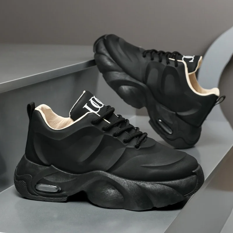 Brand protection 2026 new men's lightweight non-slip breathable wear-resistant running sports fashion versatile casual shoes view 6
