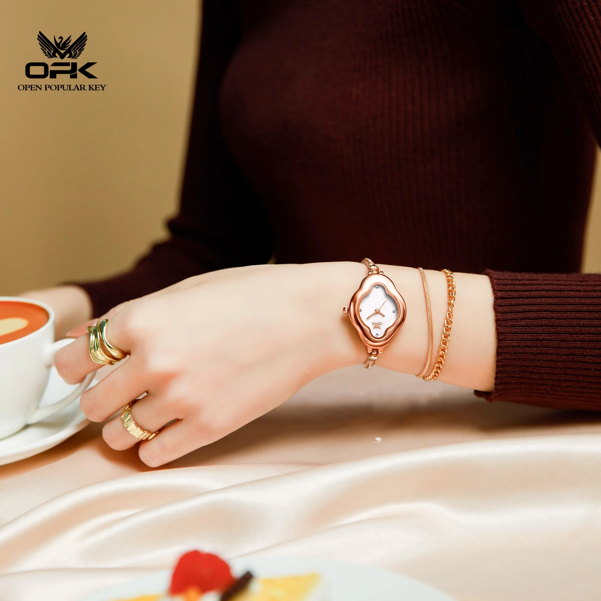 OPK 6093 Elegance Original Quartz Movement Watch For Women Clover Dial 30m Waterproof Semi-bangle Bracelet Watch For Women
