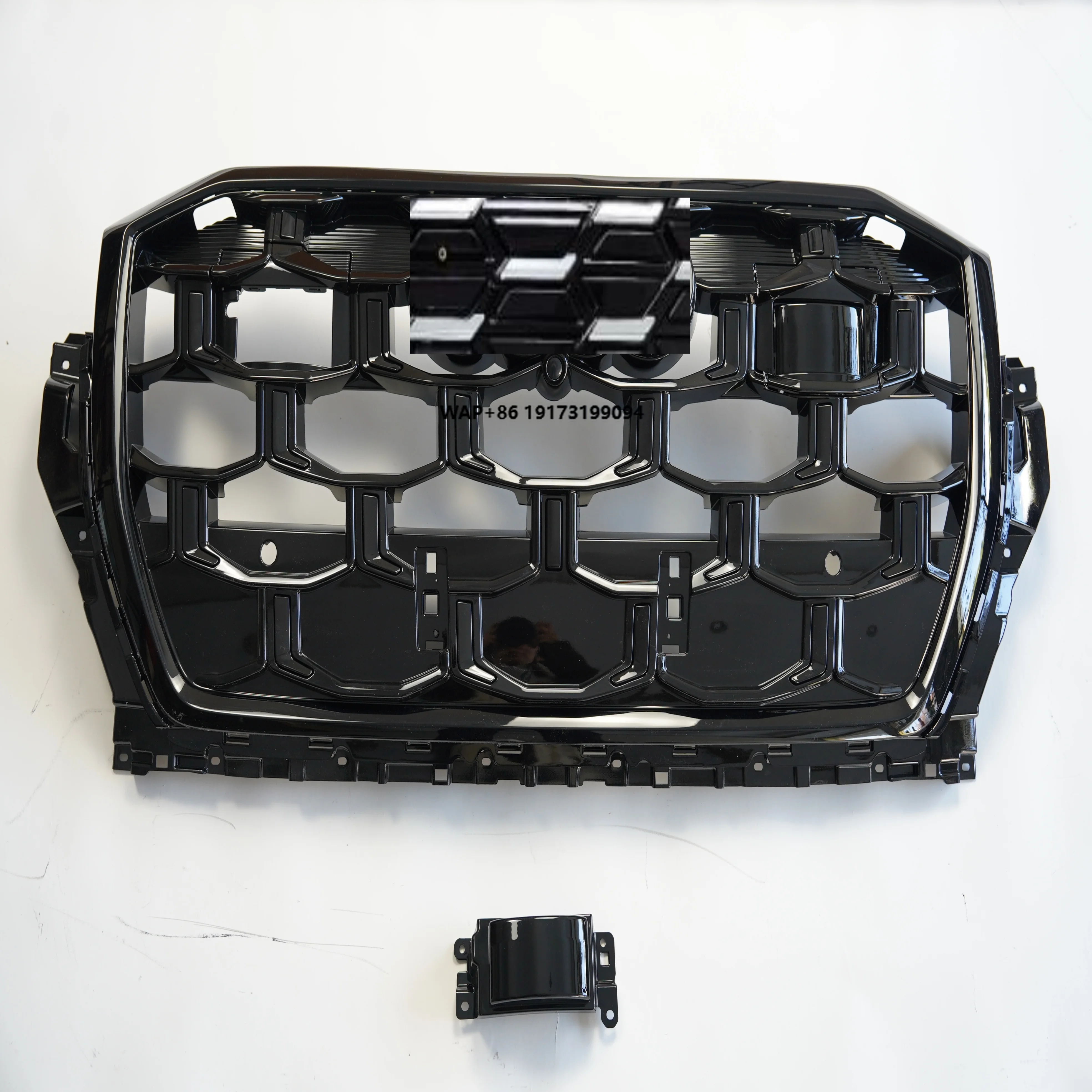 

High Quality Car Front Grille for 2025 Q7 Upgrade to SQ7 Front Bumper Grille