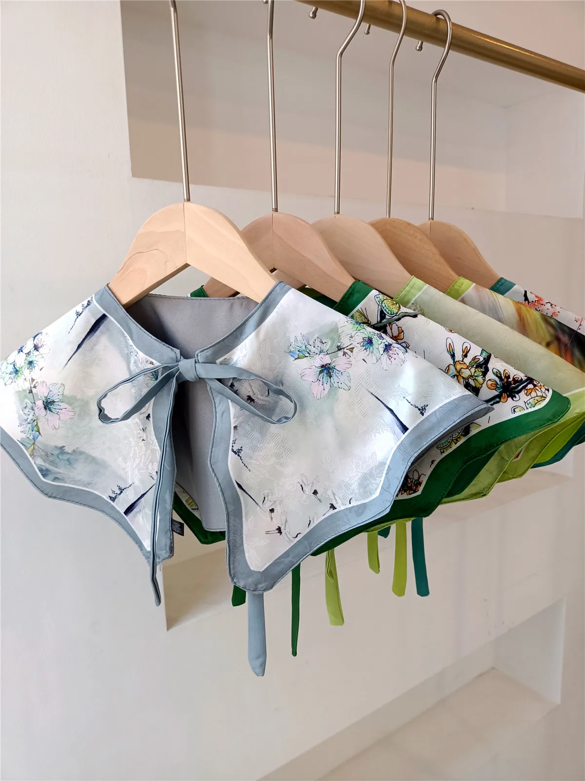 Women Chinese Style Ink Painting Print Tied Lightweight Summer Fake Collar Removable Cloud Shawl Neck Decor For Hanfu Daily Wear