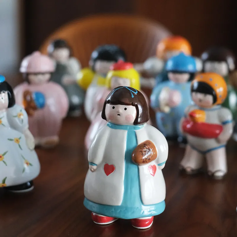 

Japanese Style Ceramic Cute Character Statues Creative Boy and Girl Ornaments Home Decoration Healing Birthday Gifts