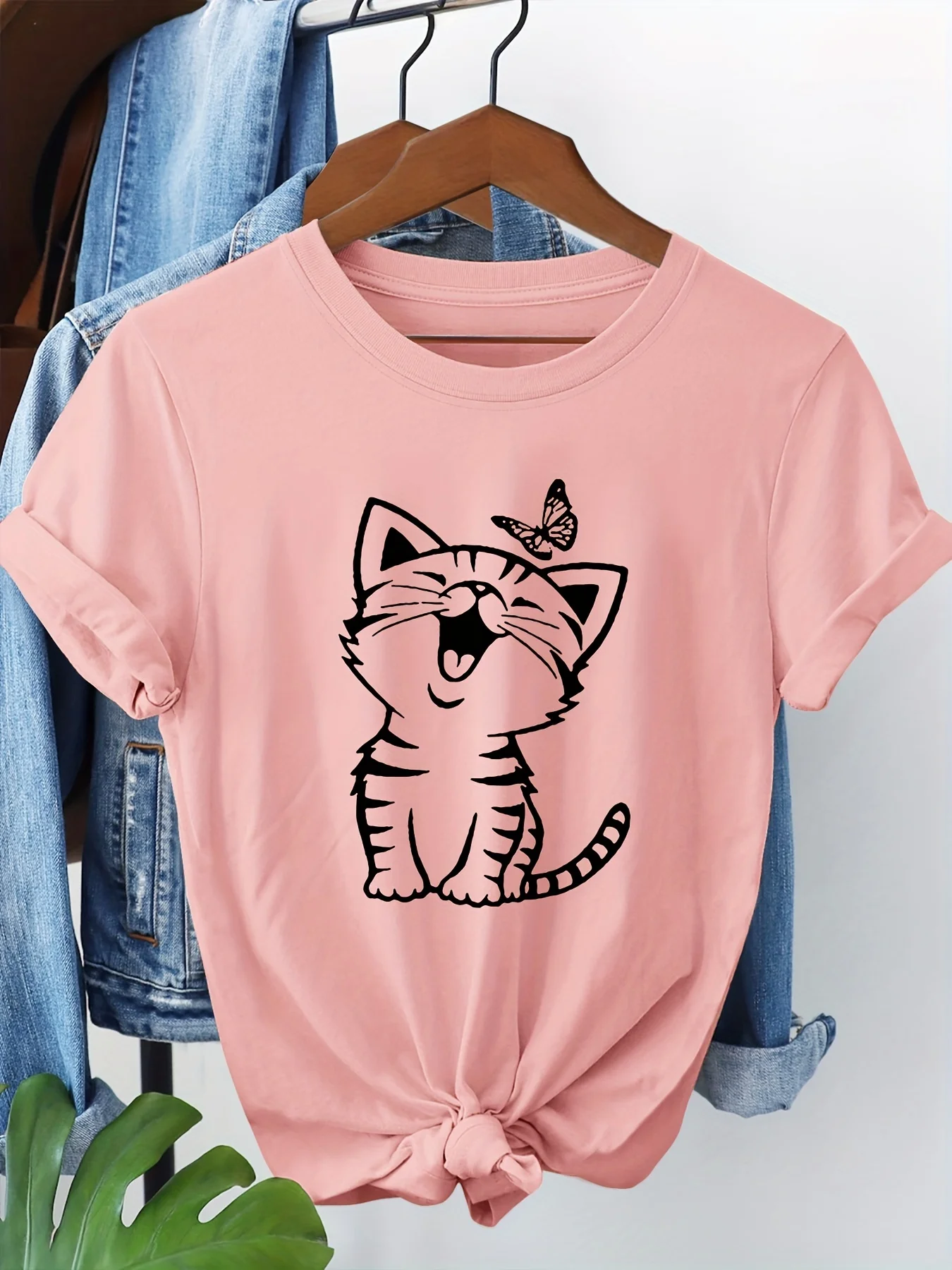 Plus Size Women's Cat Graphic Print T-Shirt Short Sleeve Crew Neck Casual Top for Summer & Spring Women'S Clothing