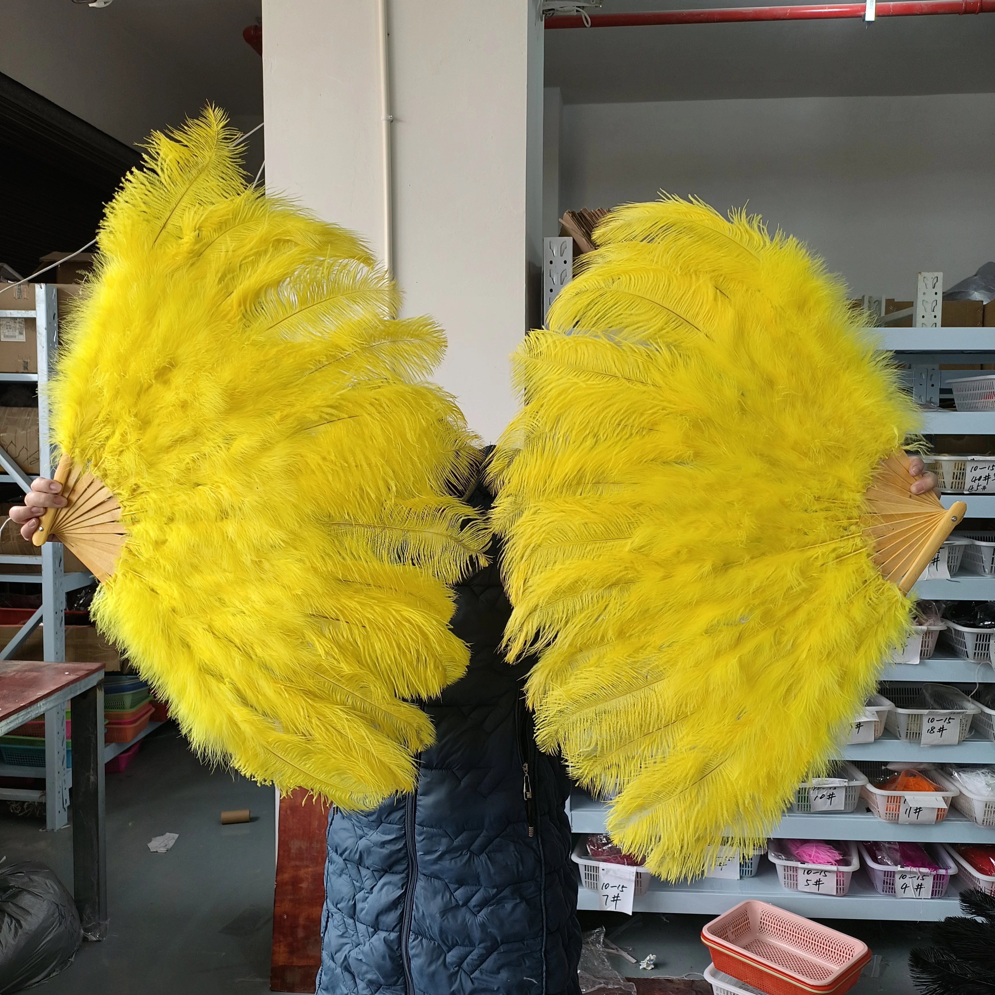 Yellow 70cm/100cm Ostrich Feather Hand Fan Foldable 15/13 Bones Wedding Carnival Dance Stage Performance Costume Accessories