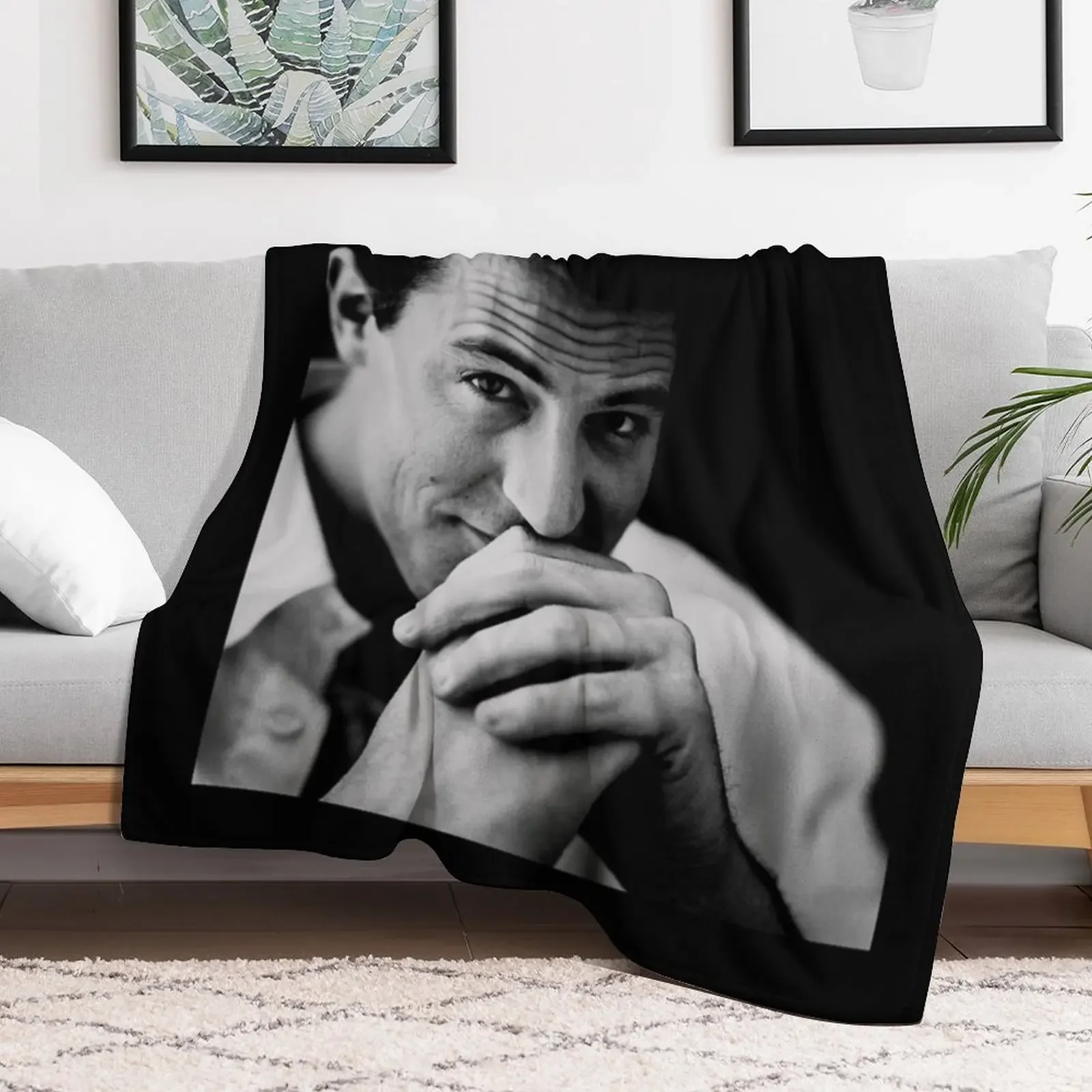 Matthew Perry Throw Blanket Lightweight Warm Blanket for Travel Camping