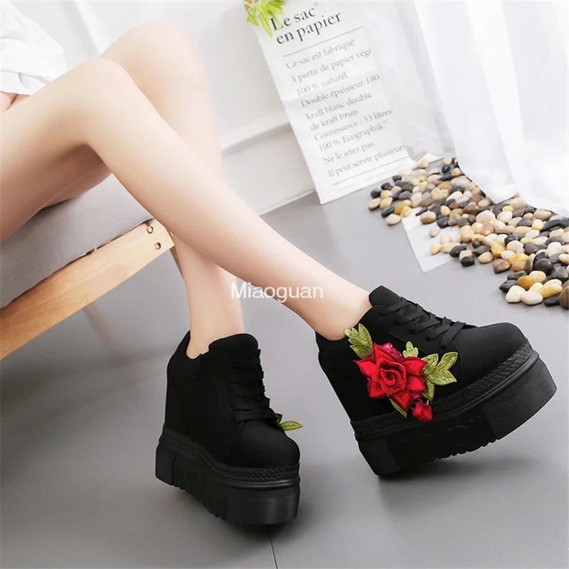 Embroidered Flowers Canvas Sneakers Autumn Women\'s High Wedge Sneaker Fashion White/black/red Platform Woman Sports Casual Shoes