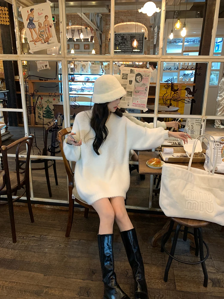 

Свободный женский шерстяной свитер Chen DaYu с белым мехом и V-образным вырезом, вязаный зимний теплый топ средней длины Thi Long Sve