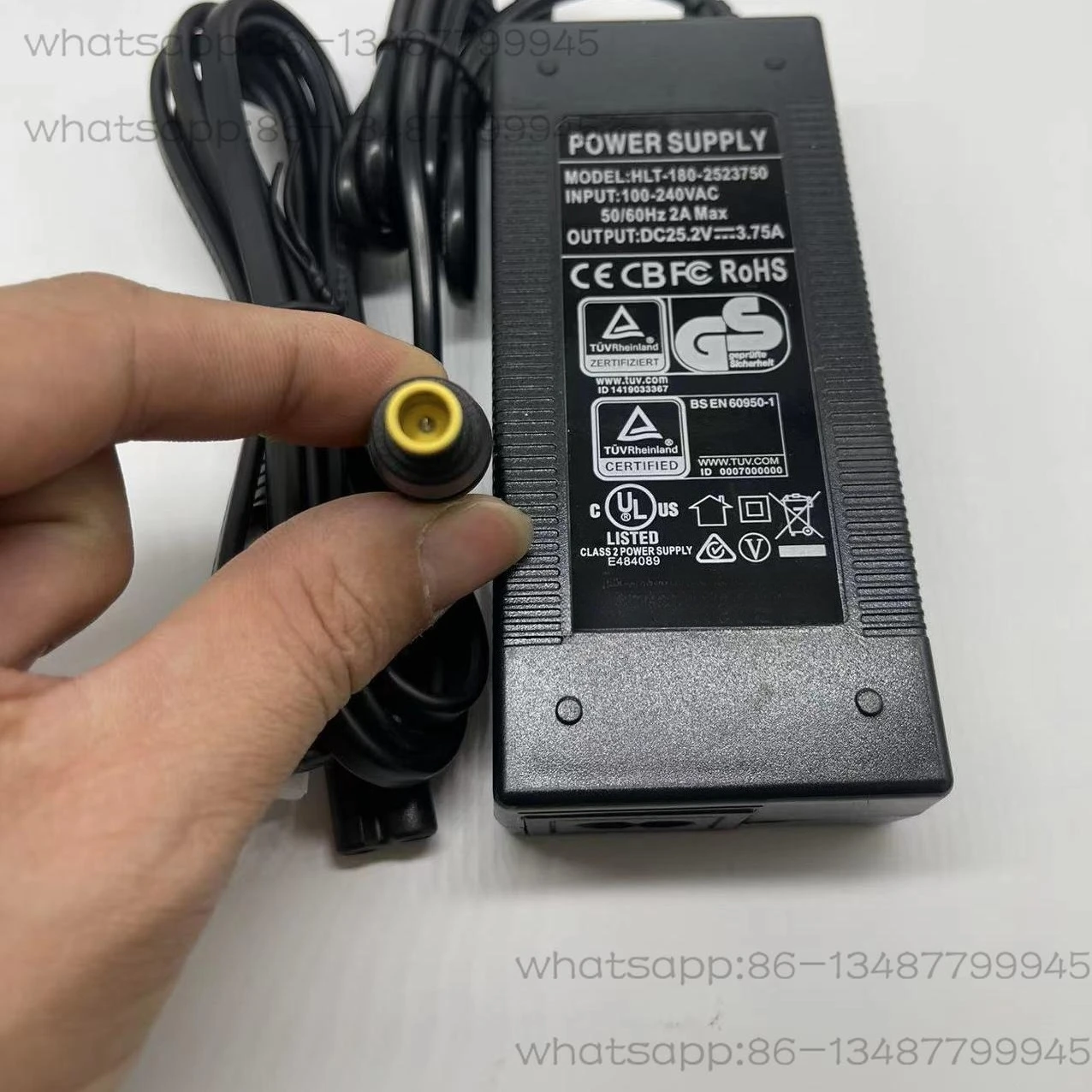 

Outdoor Power Supply 200W300W400W500W Series 14.4V21.6V19V25.2V Charger Cable