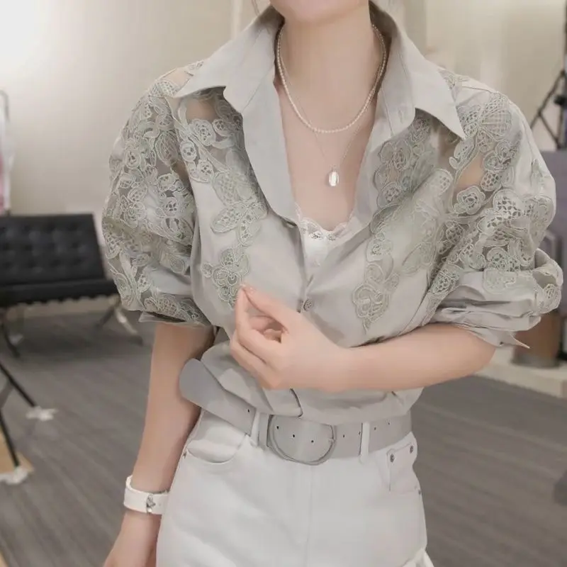 

Серая полая кружевная рубашка во французском стиле для женщин, весна 202, новый универсальный топ с длинными рукавами