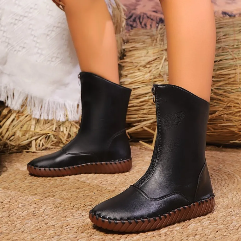 Botas de media caña de cuero sintético de estilo vintage para mujer, ideales para el invierno, con forro de felpa gruesa y cálida, cierre con cremallera, tacón bajo, en color beige y negro.