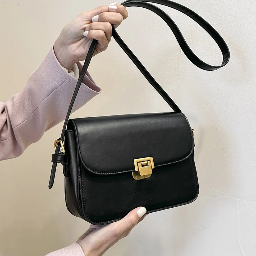 

Portable Vintage Buckle Shoulder Bag Solid Color Leisure Small Square Bag PU Leather Cuasal Women's Armpit Bag Girls