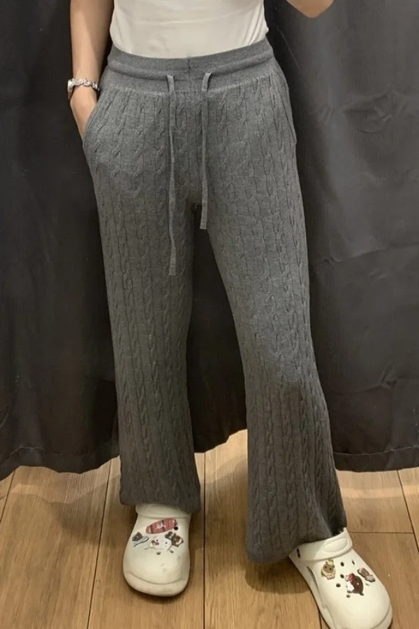 

Thickened Elastic Wide-leg Casual High-waisted Versatile Knitted Pants for Autumn and Winter New Style, Slimming Fit.