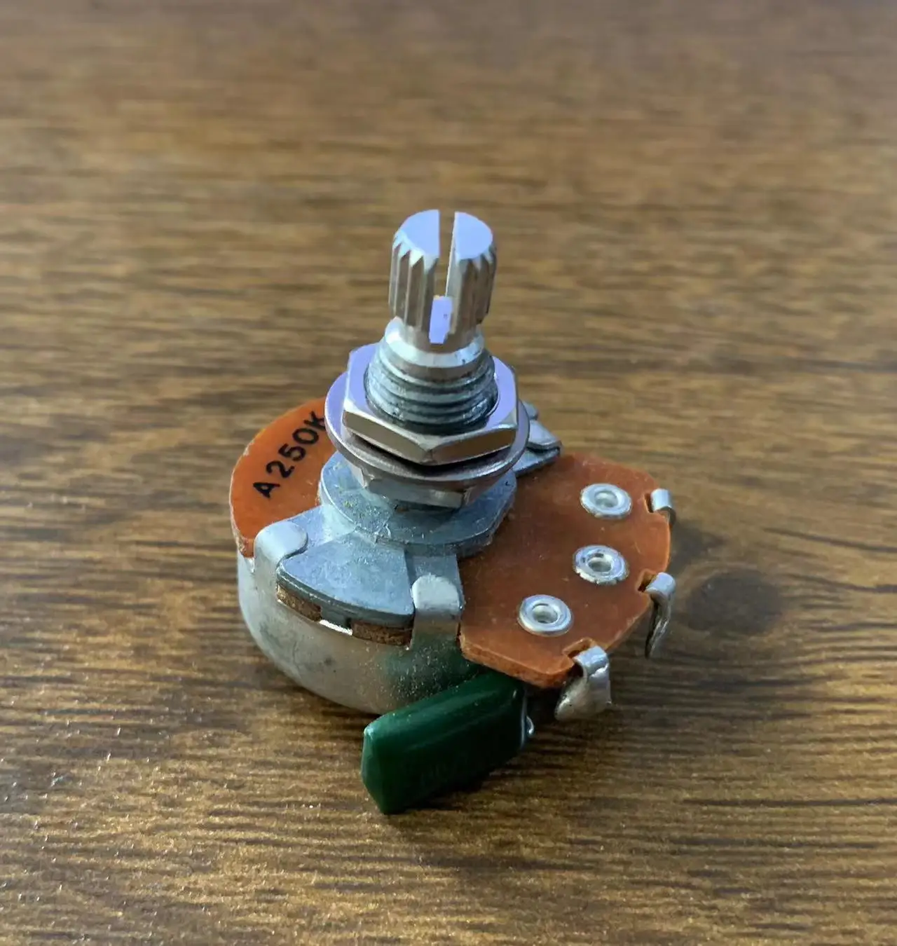 Professional ALPHA Brand Potentiometer A250K B250K A500K B500K Tone Volume for Electric Bass & Guitar s Accessories in Stock