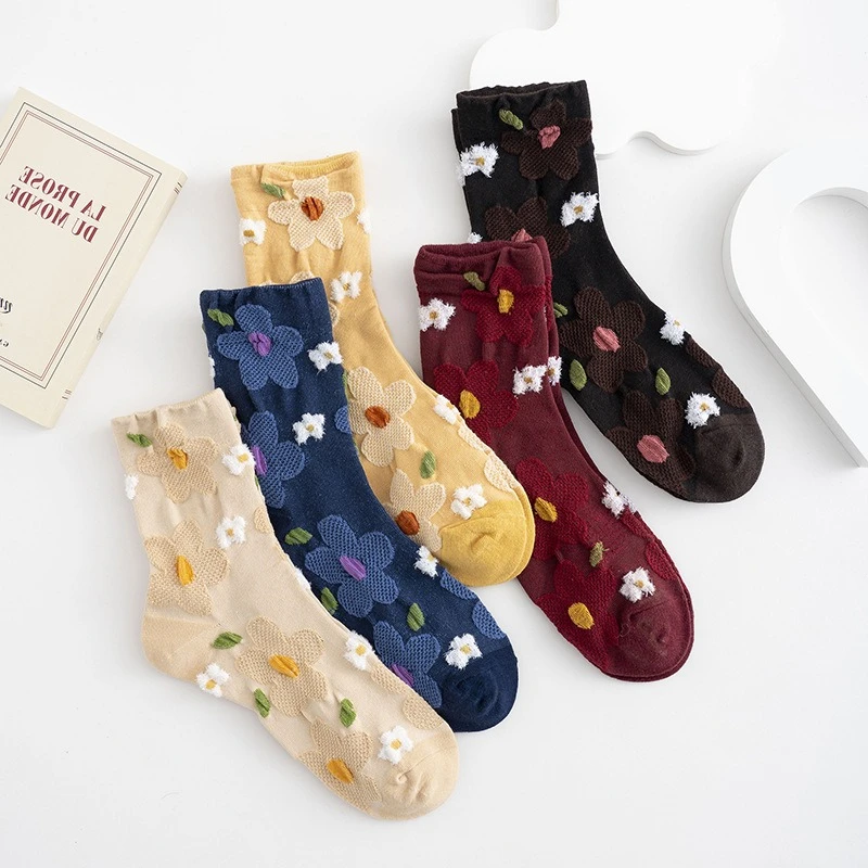1/5 Doppelte Herbst-Winter Neue Vintage Blumen Damensocken Süße Relief-Blumen Vielseitige Schweißabsorbierende Freizeitsocken
