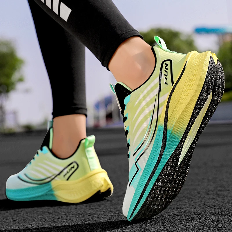 Plus-Size Couples' Ultra-Light Racing Shoes - Spring & Autumn Non-Slip Shock-Absorbing Running Shoes
