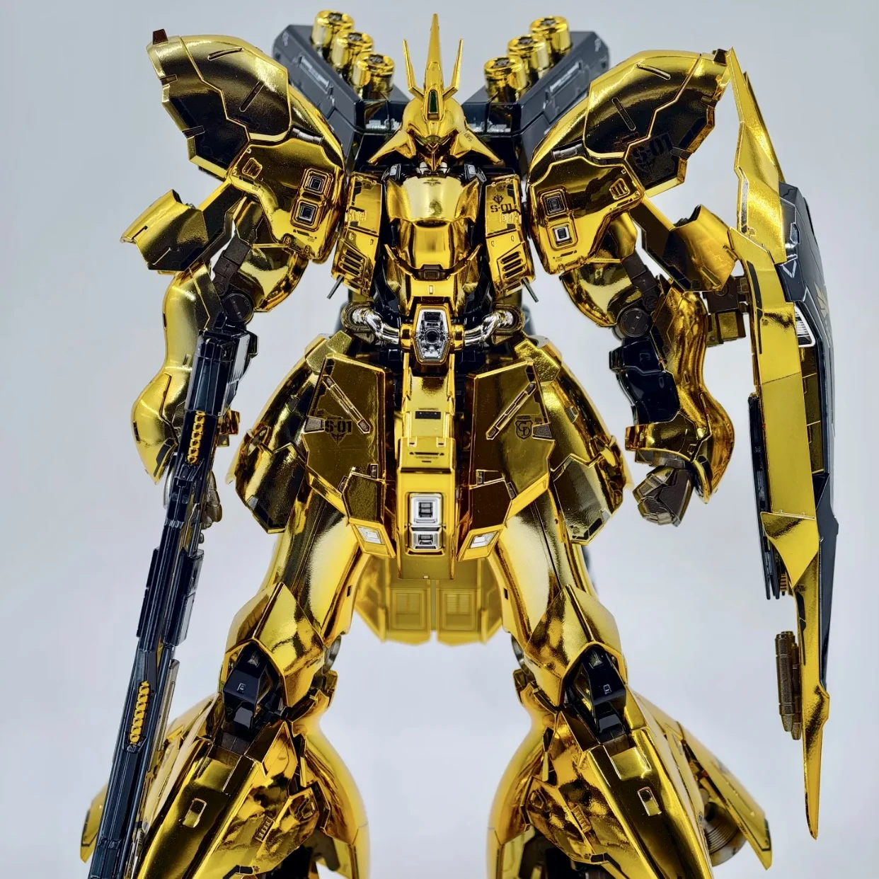 SIHAI モデル RG 1/144 MSN-04 サザビー 電気メッキ版 組立モデルキット アニメアクションフィギュア モデル プラスチックロボット玩具