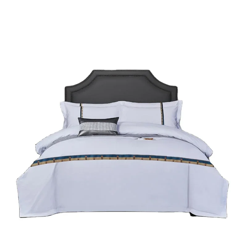 

2024 New White Kit Wide Strip Cotton Jet Four-Piece Hotel Bed Set