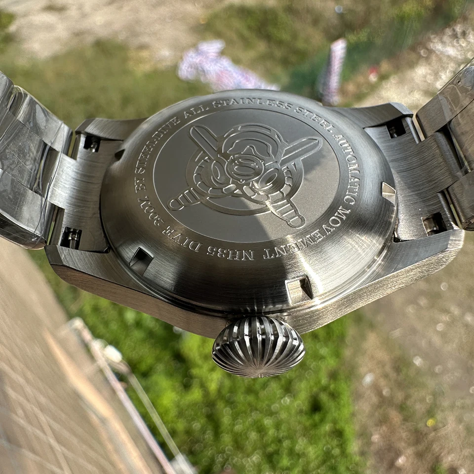 STEELDIVE 39mm ダイブウォッチ 防水200m 青発光