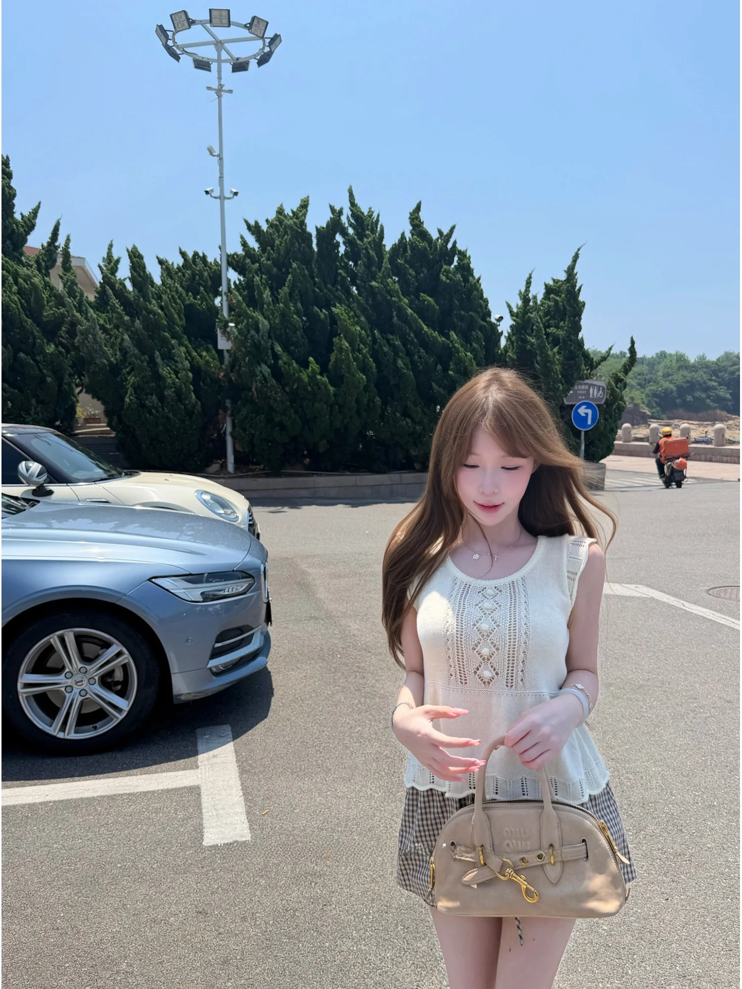 Lukira Soft Shadow Peach Colored round Neck Knitted Vest Women's Summer Doll Shirt Top Sleeveless Hollow Pattern Cotton Blend