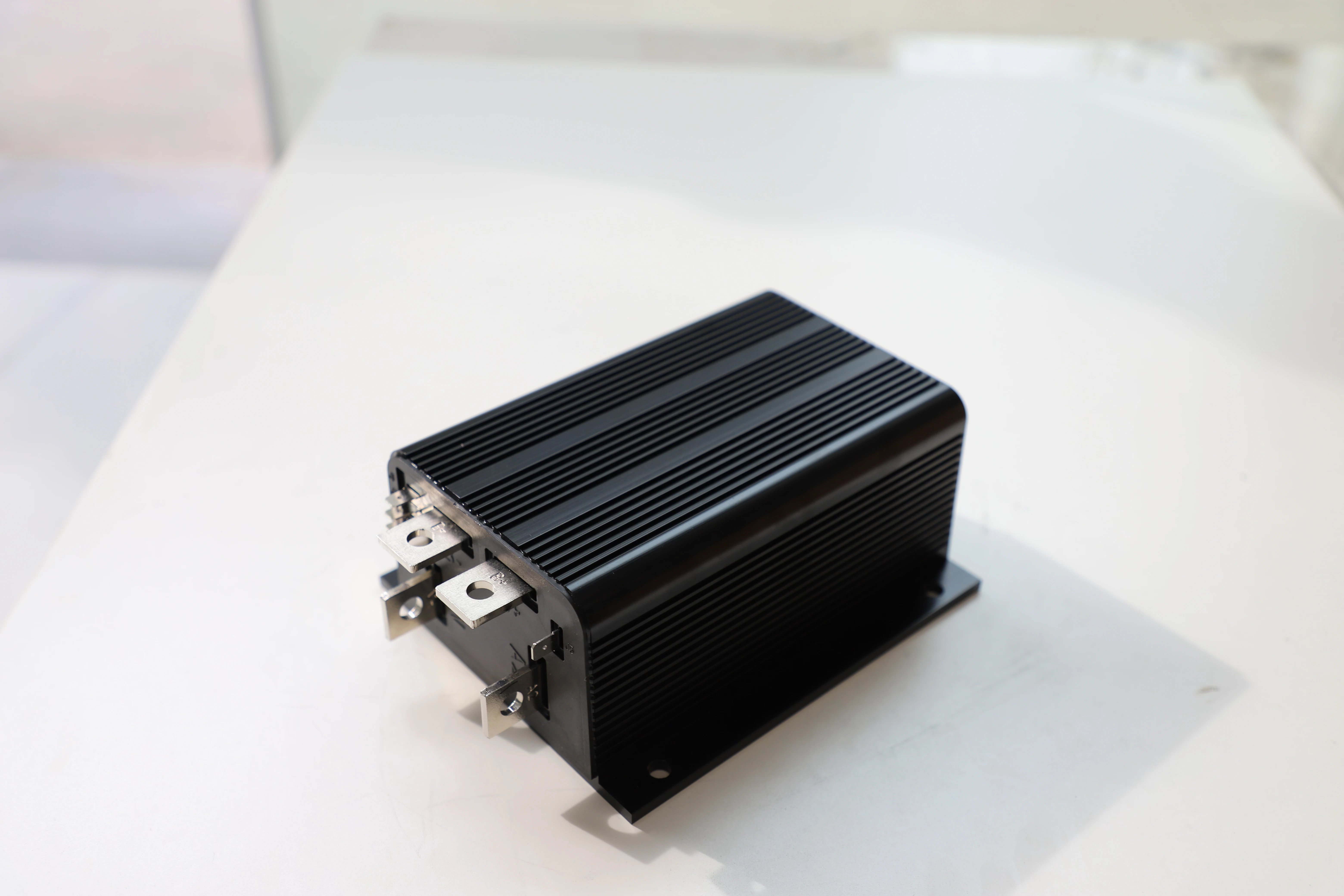 

1204-410 36 В 325 А 0-5 кОм Контроллер двигателя Заменить Curtis Columbia Par Car 74883-87 1987-UP Контроллеры скорости