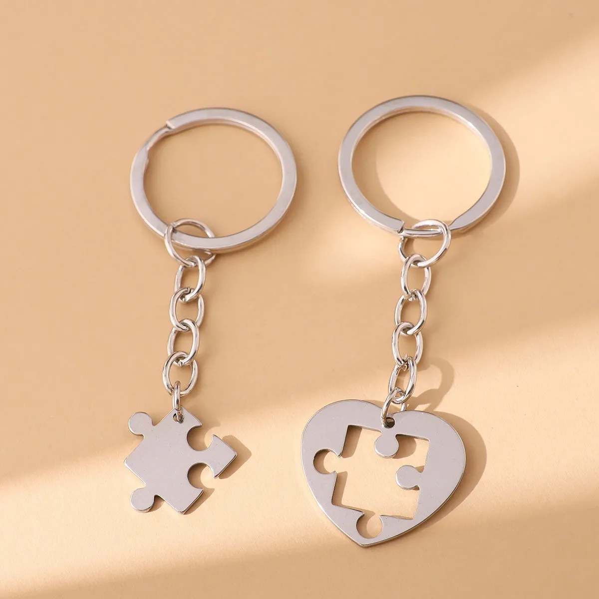 Souvenir Creative Irregular Retro Splicing Couple Keychain Boyfriend Girlfriend Love Peach Heart Magnetic Couple Pendant Gift