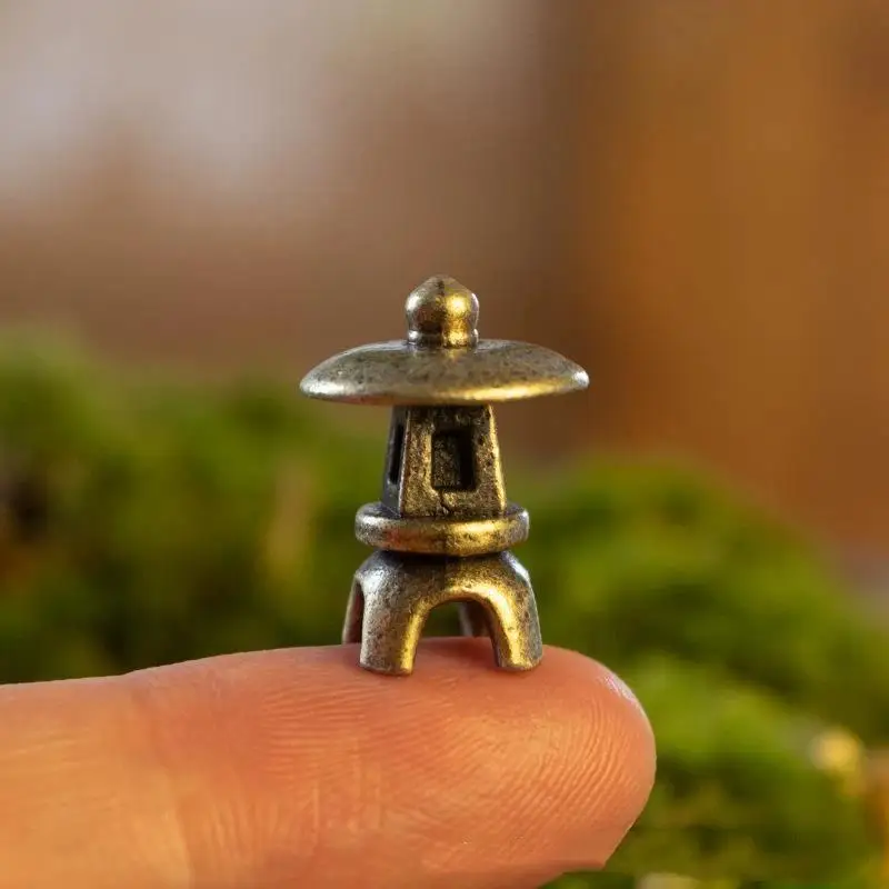 Miniature Tower/Light Figurine Model Desktop Small Statue Ornaments Retro Mini Figurines Home Decorations Crafts Accessories