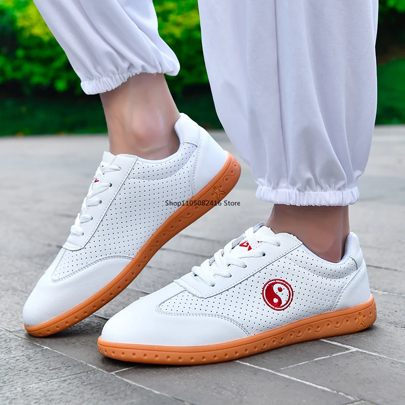 New Style Women  Men Tai Chi Shoes Professional Non Slip Kungfu Shoes Martial Arts Performance Shoes Low Top Outdoor Sneakers