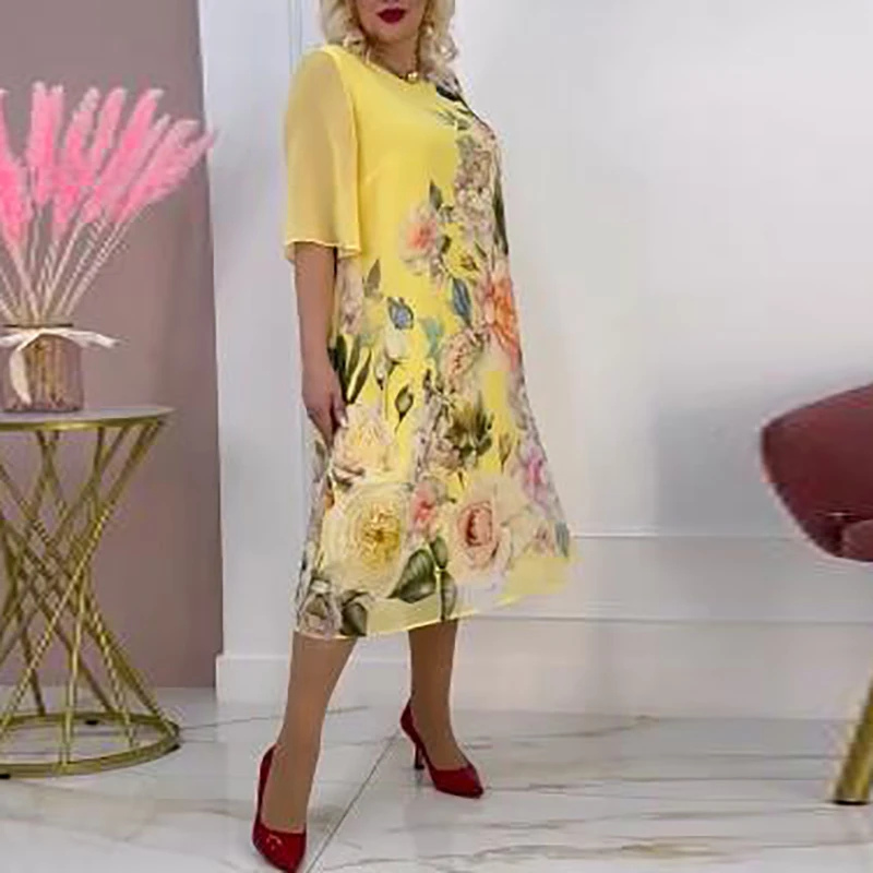 2025 فساتين عتيقة للسيدات بأكمام قصيرة مطبوعة بالزهور فساتين متوسطة الطول فضفاضة للنساء فستان مناسبات الشاطئ رداء نسائي للحفلات أصفر