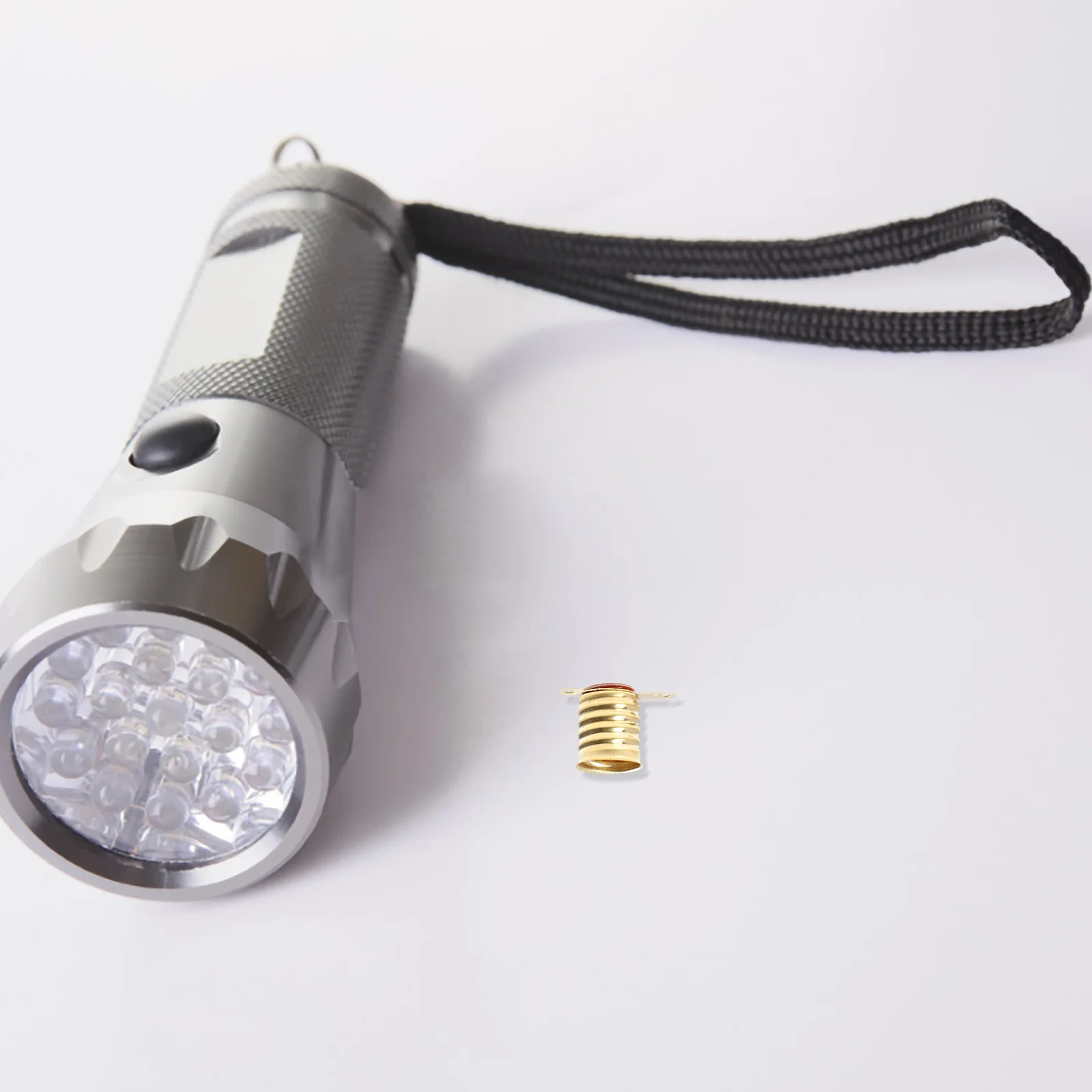 

50pcs Lamp Base Brass Socket Bulb Holder for Indicator Lights Small Bulbs Home Experiment Circuit Tester Electrical Accessories