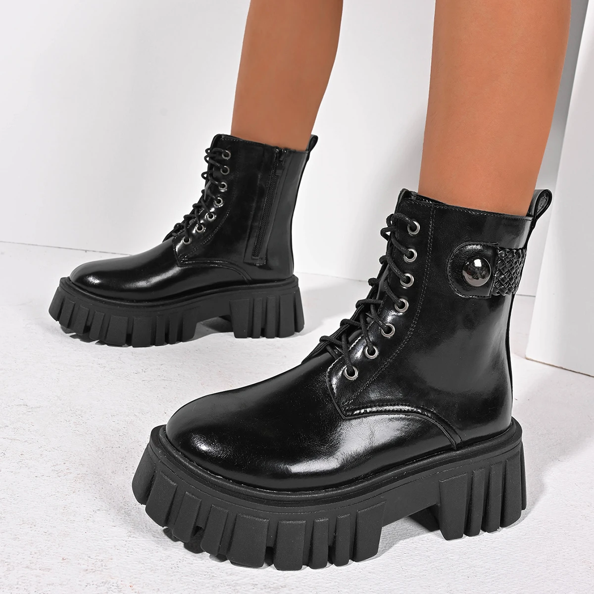 

New Women Motorcycle Boots Casual Shoes Woman Leather Minimalist Classic Punk Female Goth Shoes Platform Boots Women Botas Mujer