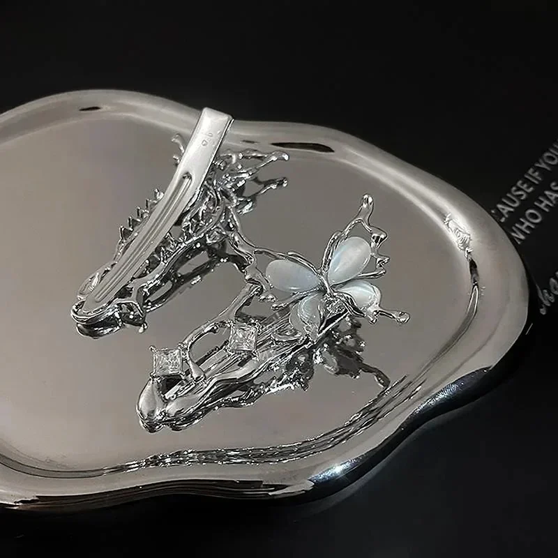 Y2k clipe de borboleta irregular, grampo de cabelo de metal líquido, grampos de cabelo de zircônia para mulheres, acessórios de cabelo, clipe de cabelo de metal lateral