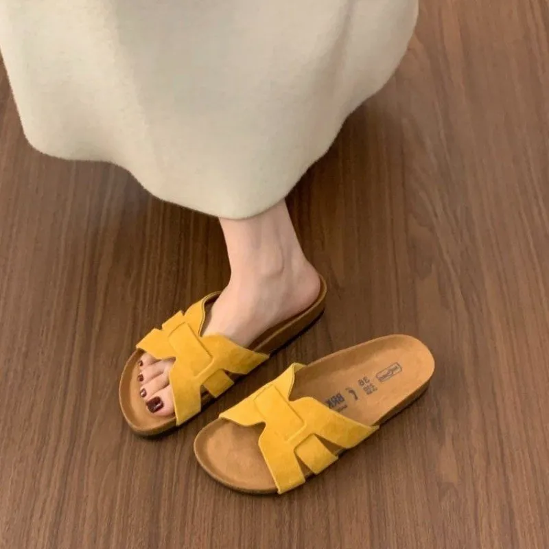 2026 Summer New Style Soft-soled Retro Versatile Sandals - Matte Leather Flat Sandals - Available in Four Candy-Colored Options
