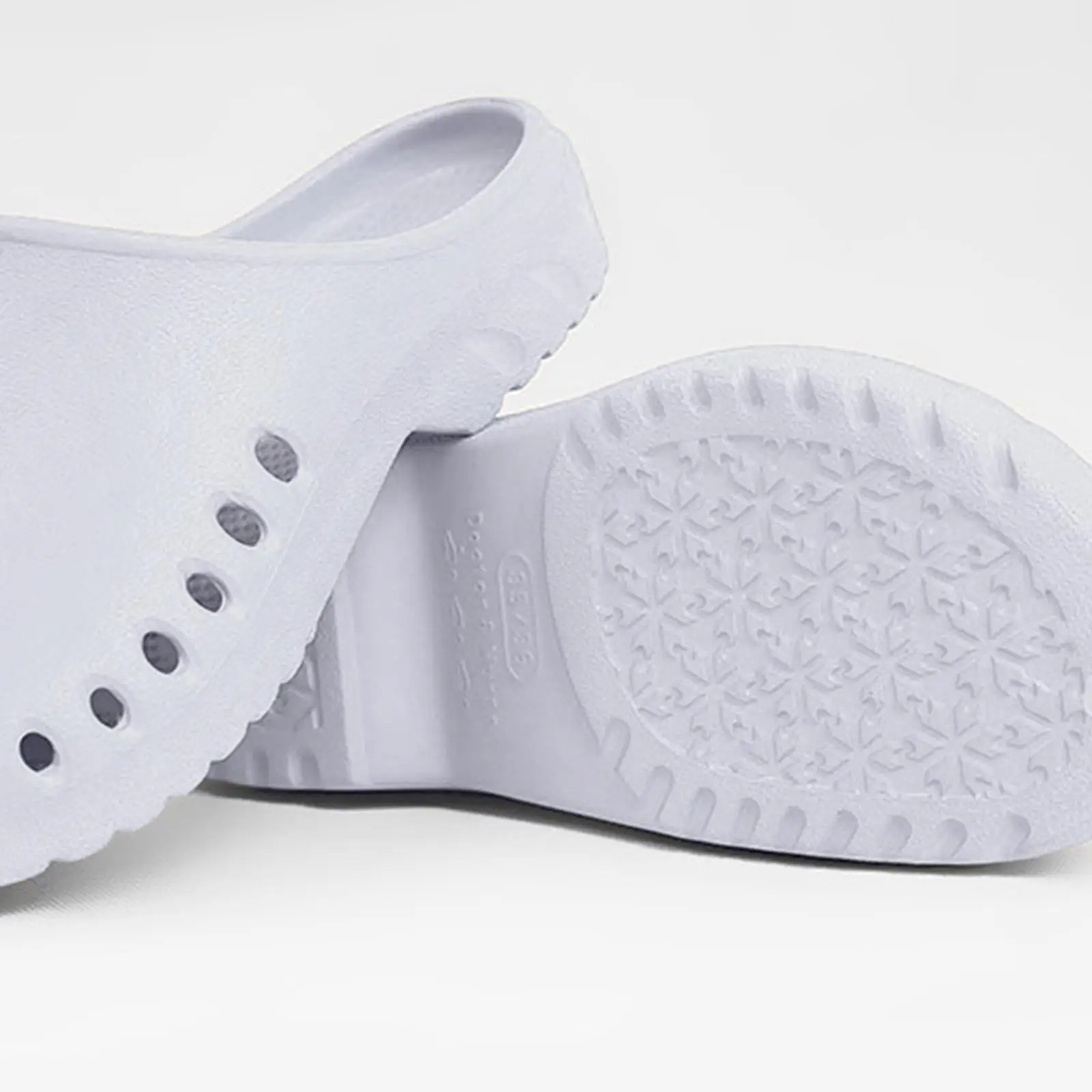 

Unisex Womens Men Work Chef Clogs Shoe Kitchen Work Nursing Slipers