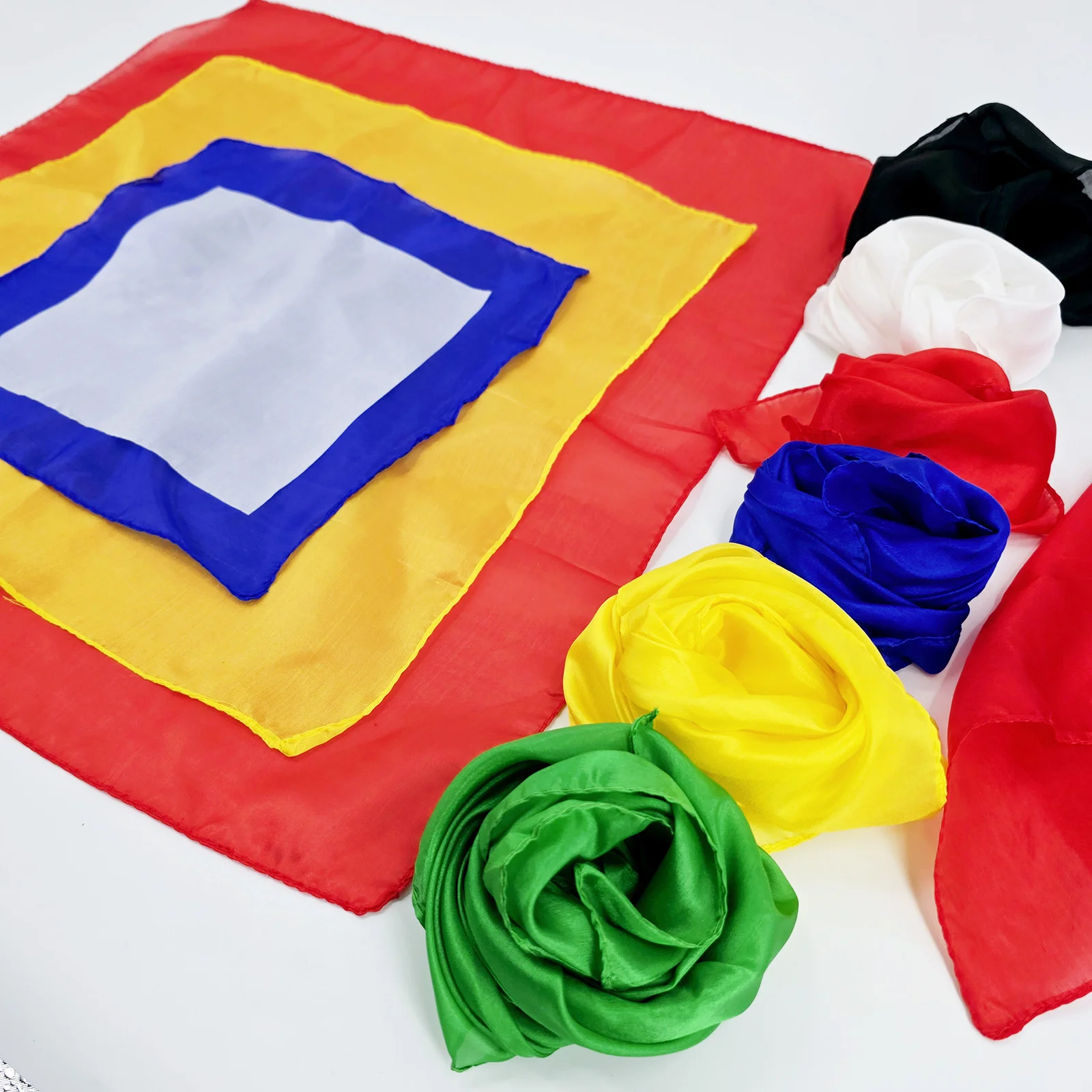 ผ้าพันคอไหมหลากสี 1 ชิ้น อุปกรณ์มายากลสำหรับนักมายากล ใช้ในการแสดงมายากลระยะใกล้บนเวทีหรือบนถนน พร็อพมายากล กลไกมายากล ง่ายต่อการใช้งาน
