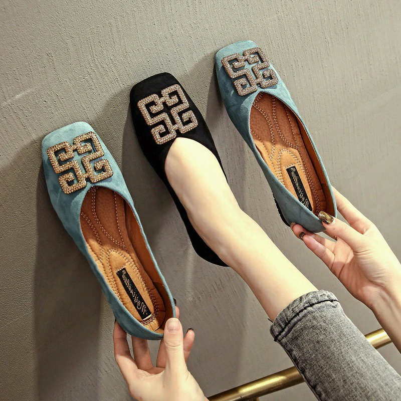 Exquisite Women's Flats Shoe New Fashion Metal Decoration Casual Shoes for Woman Elegant Work Shoes Designer Shoes Zapatos Mujer view 3