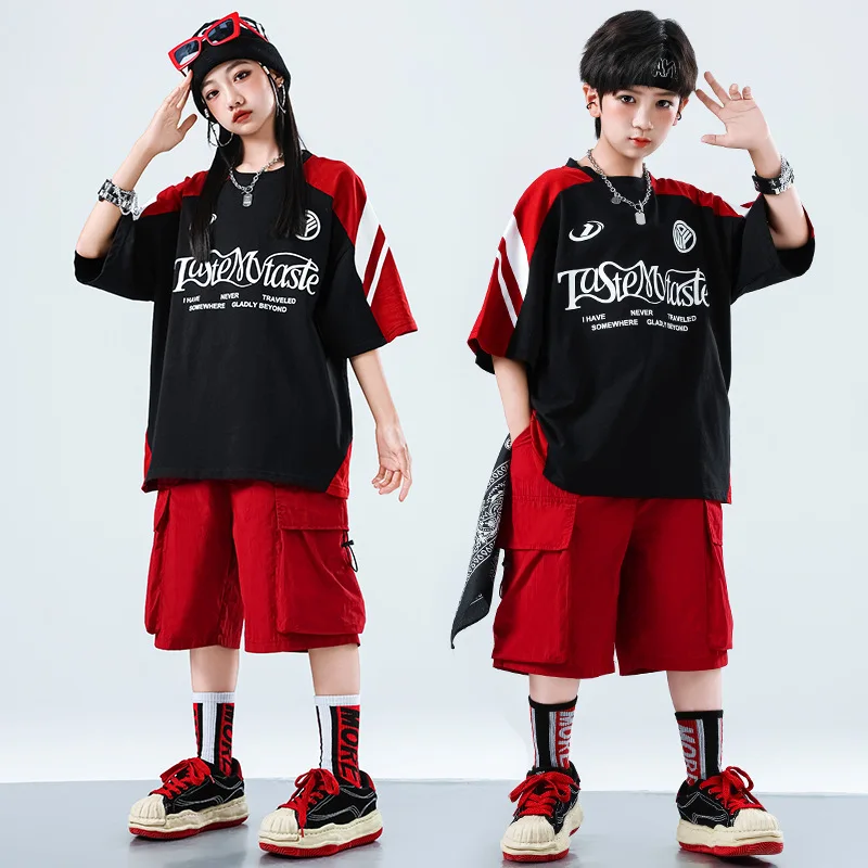 زي أداء رقص الهيب هوب للأطفال في الشارع، تي شيرت بأكمام قصيرة للأولاد، بدلة شورت أحمر للفتيات، عرض أزياء وسيم