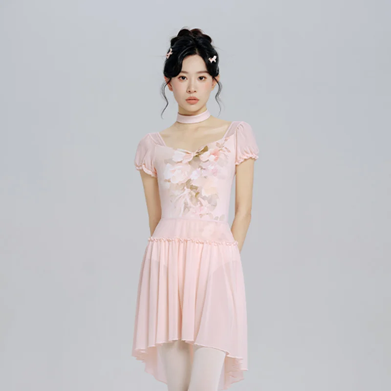

Woman Ballet Leotards Printed Dance Leotard Bud Sleeve Ballet Bodysuits Elegant Mesh Splice Gymnastics Leotard