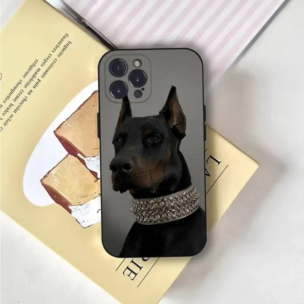 Coque de téléphone chien teckel Doberman, étui souple noir pour iPhone 17,16,15,14,13,12,Pro,Max,Plus,E,SE4,Air,Mini