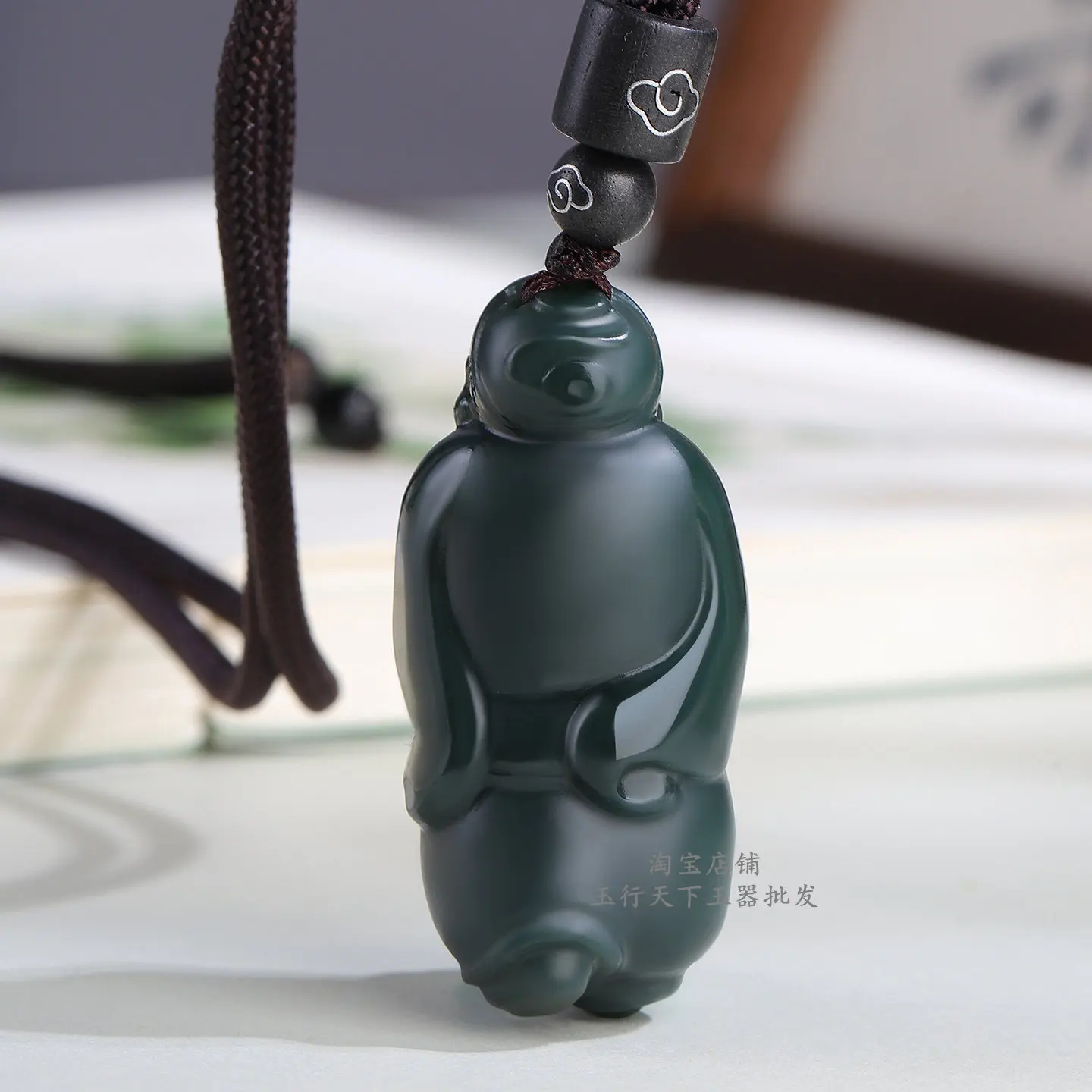 Natural Xinjiang Hetian jade fine material God of Wealth jade pendant men and women jade pendant three-dimensional carving God o