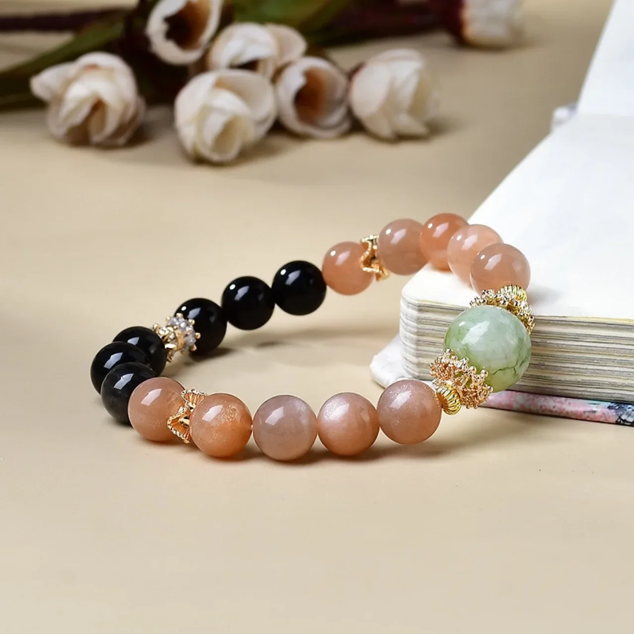 

Sunstone Silver Obsidian Qingti Milk Cover Bracelet Men's and Women's Fashion Light Luxury Lucky Bracelet, Gift