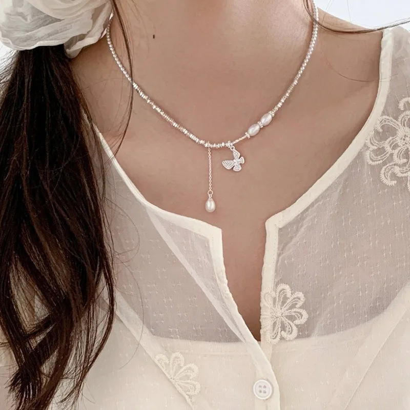 

Minar Fairy Natural Stone Freshwater Pearl CZ Zircon Butterfly Asymmetry Pendant Necklaces for Women Silver Plated Copper Choker