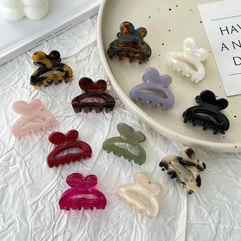 

Korean Style Acetate Bunny Ear Claw Clip Sweet Openwork Mini Hair Claw for Half Up Hair Cute Sandalwood Clip for Back of Head