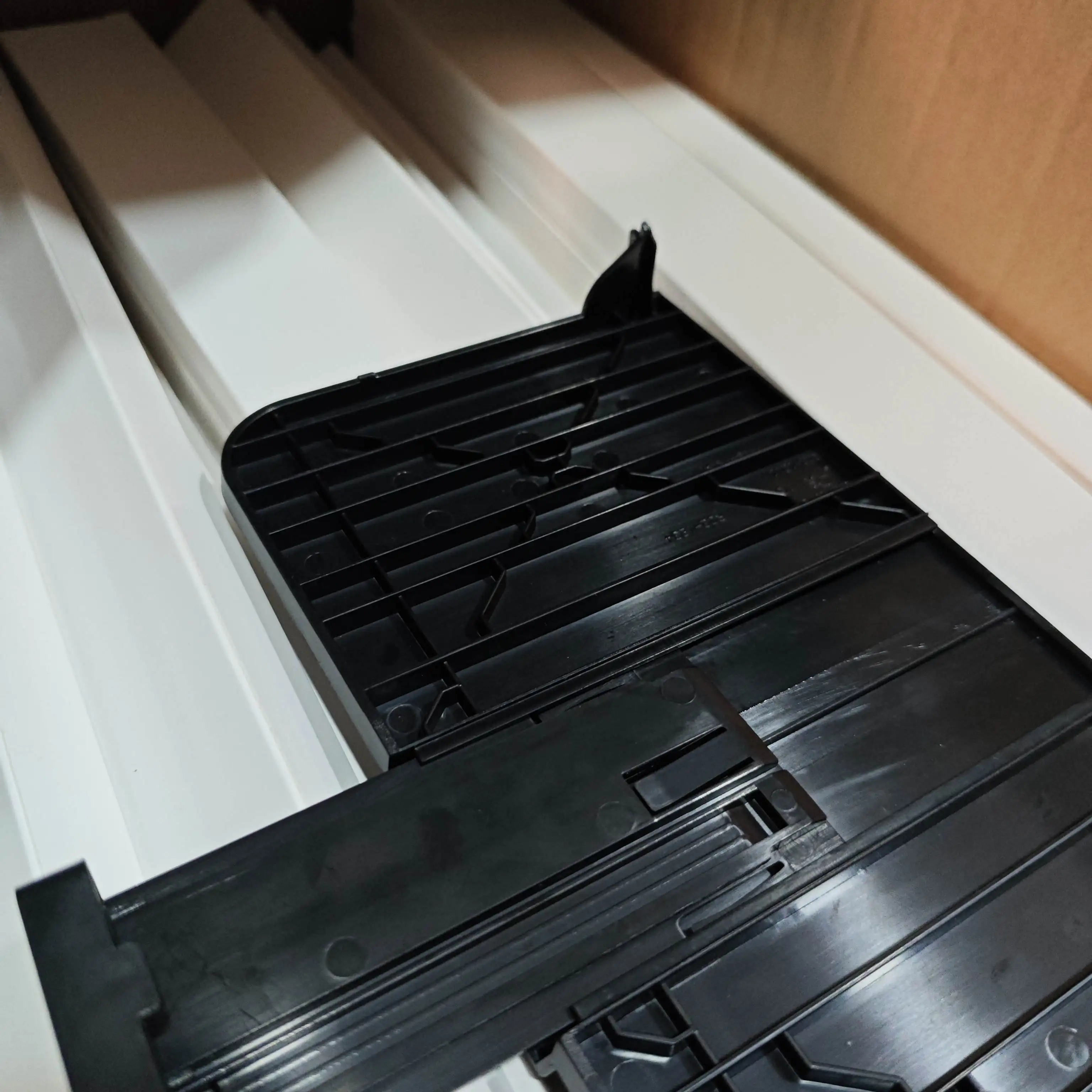 

10PCS RC2-1234 RC2-1211 PAPER DELIVERY TRAY ASSEMBLY for HP P1005 P1006 P1007 P1008 P1102 P1102w P1106 P1108 1102W