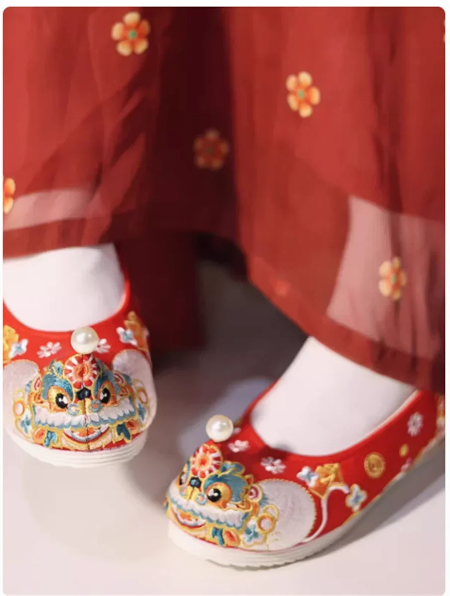 

Туфли Hanfu, туфли в античном стиле, детские новогодние туфли с вышивкой, высота каблука 4 см.